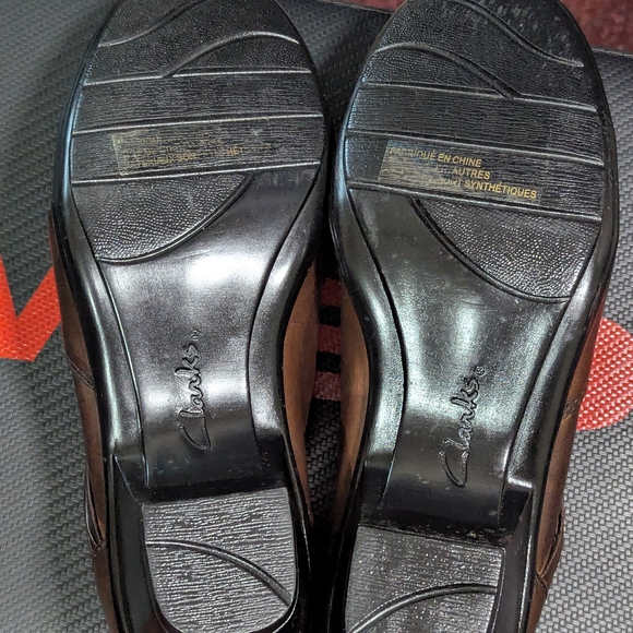 Clarks Womens Brown Leather Slip On Comfort Shoes Size 8 NWOT Work Office Casual - Picture 6 of 8